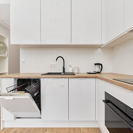 Apartment By The Oder River Wroclaw By Noclegi Renters Екстер'єр фото